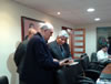 Agustí Boixeda i Dr. Jorge Baeza, Rector de la USCH. Intercanvi de regals amb motiu de la signatura de l’Acord de col•laboració. Viatge institucional 2 d’abril de 2014